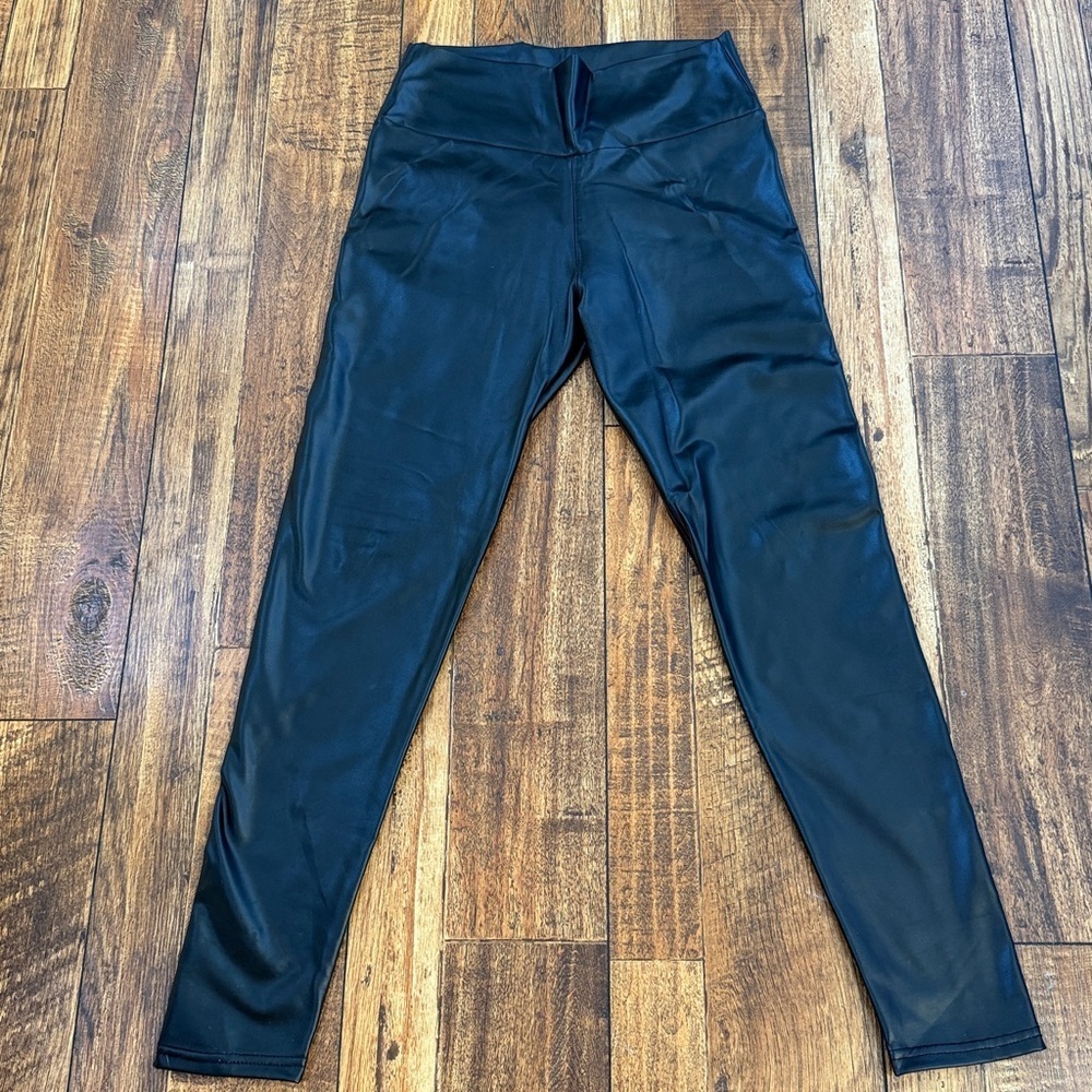 Faux leather leggings S New - Picture 3 of 6